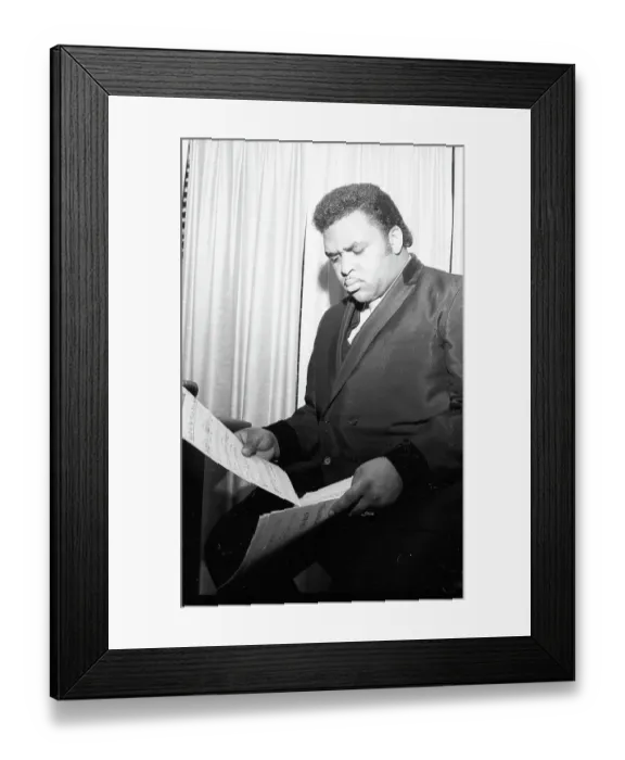 Framed Print : Soul Singer Photo Session