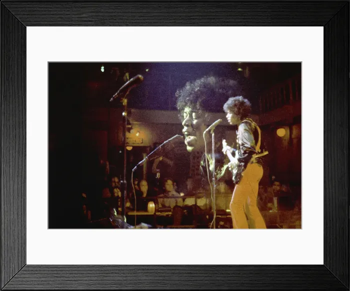 Framed Print : Jimi Hendrix Performs