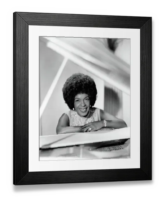 Framed Print : Winnie Atwell Portrait Session