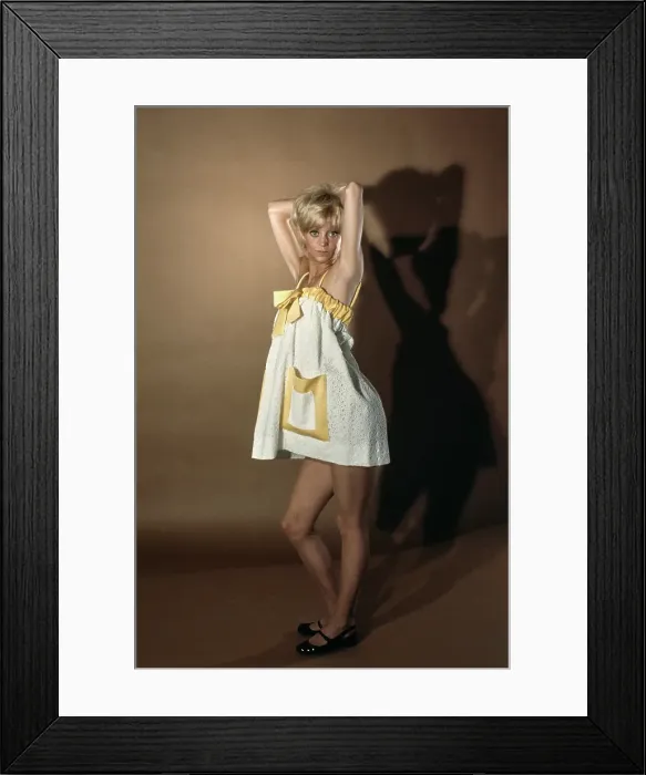 Framed Print : Goldie Hawn, American Actress Framed Print : Goldie Hawn, American Actress