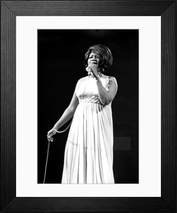Framed Print : Queen Of Soul Performing Framed Print : Queen Of Soul Performing