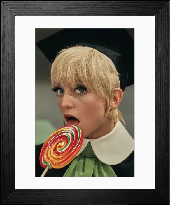 Framed Print : Goldie Hawn, American Actress Framed Print : Goldie Hawn, American Actress