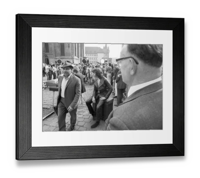 Framed Print : The Doors In Frankfurt Framed Print : The Doors In Frankfurt