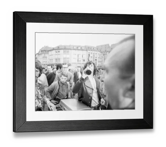 Framed Print : The Doors In Frankfurt Framed Print : The Doors In Frankfurt