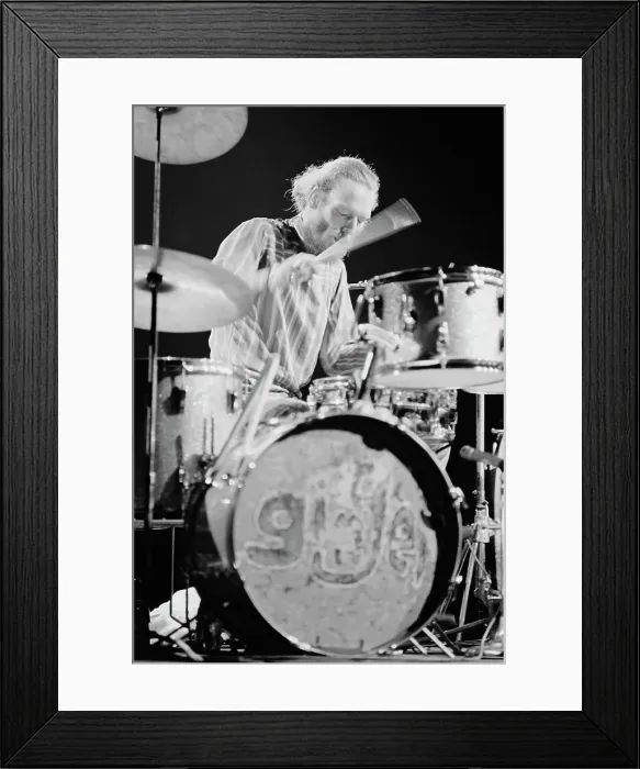 Framed Print : Cream In New York Framed Print : Cream In New York