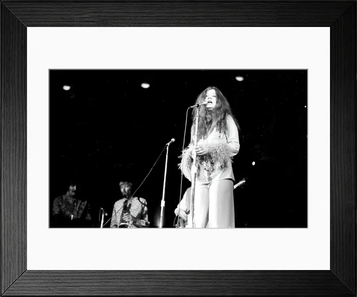 Framed Print : Photo of Janis Joplin Framed Print : Photo of Janis Joplin