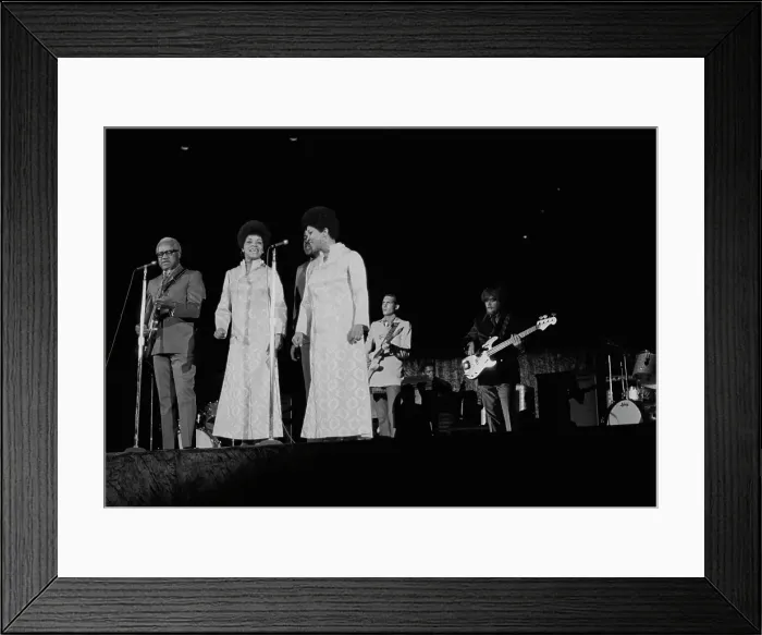 Framed Print : Yuletide Thing