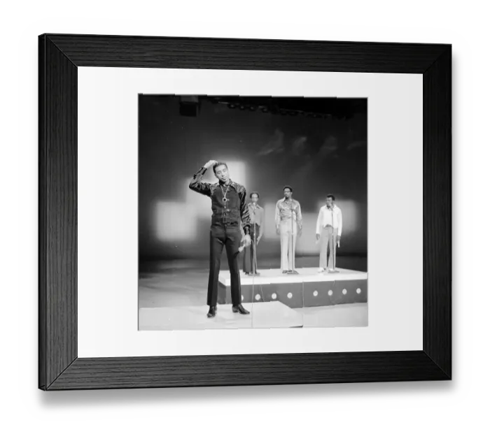 : Smokey Robinson & The Miracles On TV : Smokey Robinson & The Miracles On TV