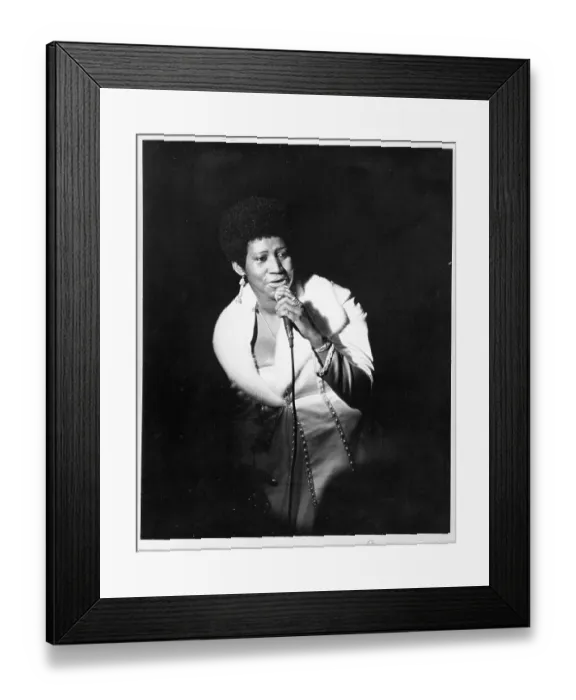 Framed Print : Queen Of Soul Performing