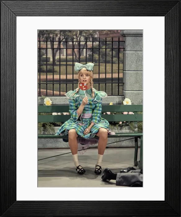 Framed Print : Goldie Hawn in Rowan & Martin's Laugh-In Framed Print : Goldie Hawn in Rowan & Martin's Laugh-In