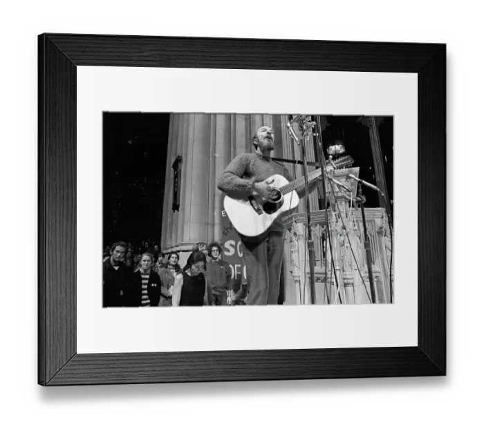 Framed Print : Photo of Pete Seeger
