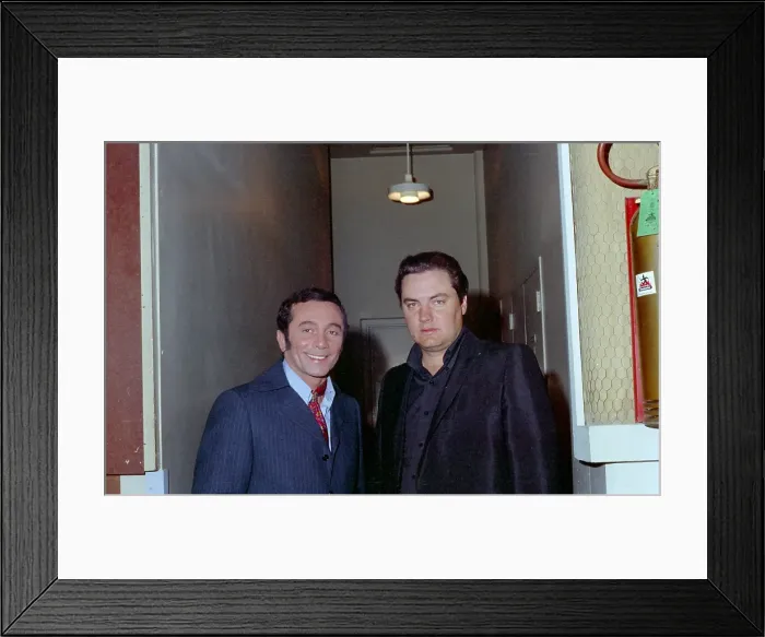 Framed Print : Photo of Glen Campbell Framed Print : Photo of Glen Campbell