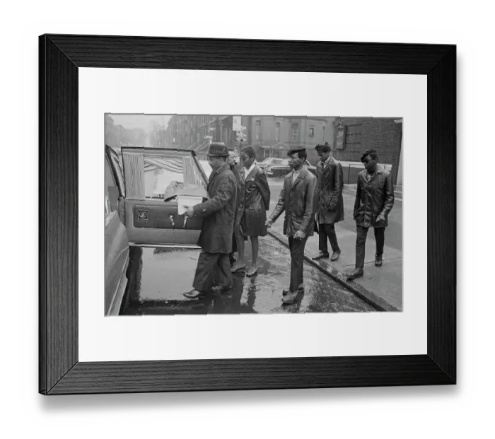 Framed Print : A Baby's Funeral