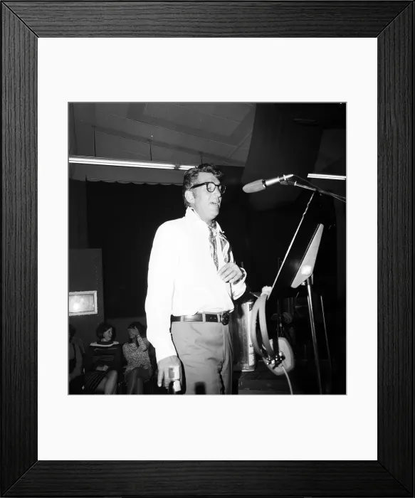 Framed Print : Photo of Dean Martin Framed Print : Photo of Dean Martin