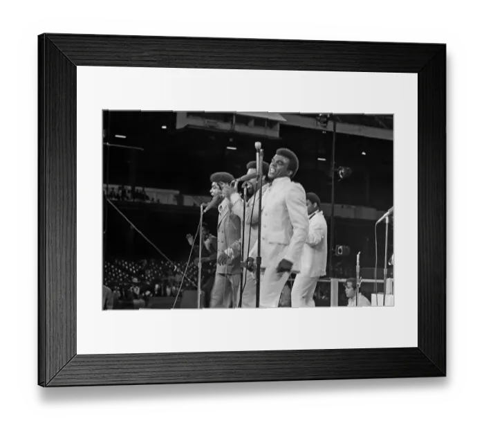 Framed Print : The Isley Brothers At Yankee Stadium Framed Print : The Isley Brothers At Yankee Stadium
