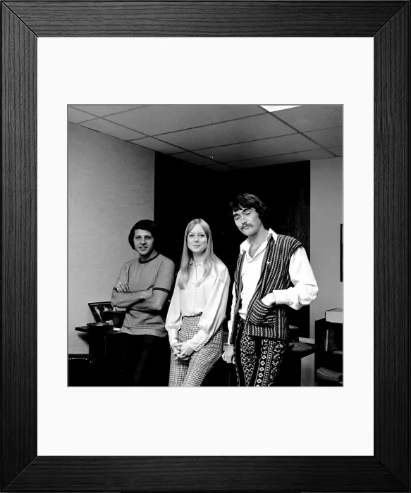 Framed Print : Johnny Maestro & Brooklyn Bridge Backstage Framed Print : Johnny Maestro & Brooklyn Bridge Backstage
