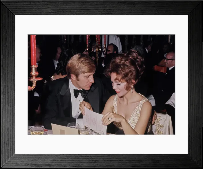 Framed Print : Gary Collins & Mary Ann Mobley Framed Print : Gary Collins & Mary Ann Mobley