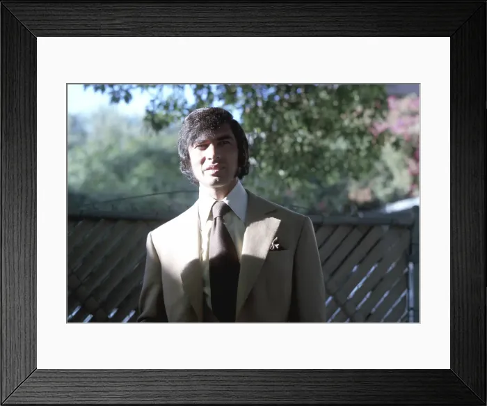Framed Print : Photo of Engelbert Humperdinck Framed Print : Photo of Engelbert Humperdinck