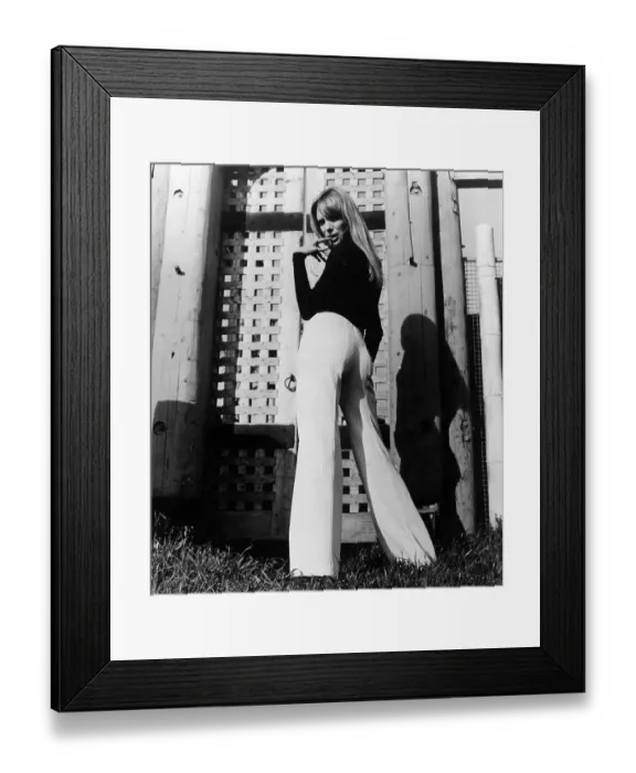 Framed Print : Photo of Jackie DeShannon Framed Print : Photo of Jackie DeShannon
