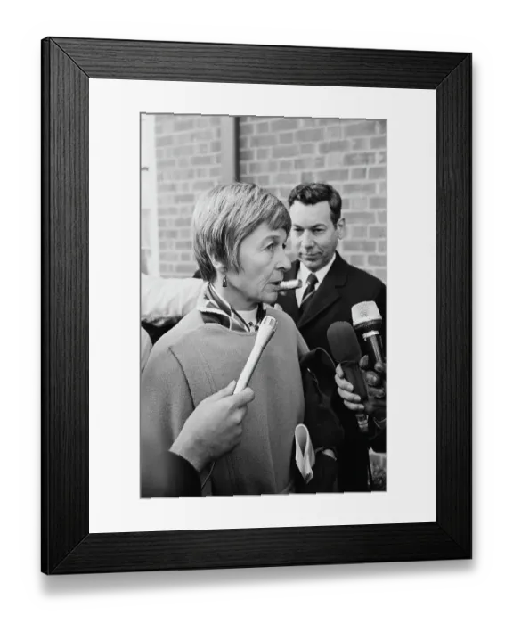 Framed Print : Jane Briggs Hart Framed Print : Jane Briggs Hart