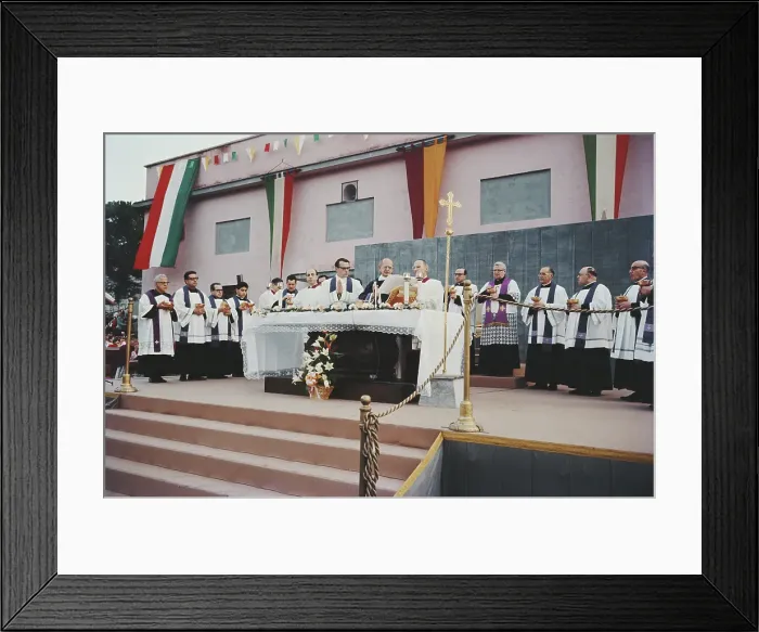 Framed Print : Pope Paul VI Framed Print : Pope Paul VI