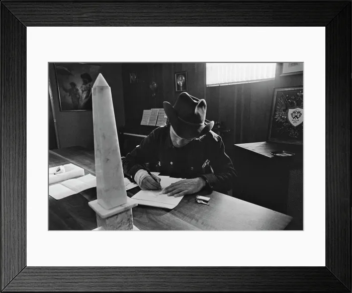 Framed Print : Kris Kristofferson, American Singer-Songwriter & Actor Framed Print : Kris Kristofferson, American Singer-Songwriter & Actor