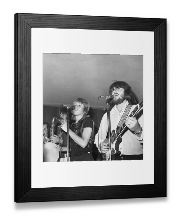 Framed Print : Delaney And Bonnie Live Framed Print : Delaney And Bonnie Live