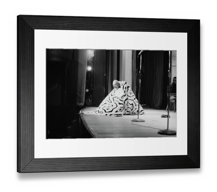 Framed Print : Isaac Hayes Concert Framed Print : Isaac Hayes Concert