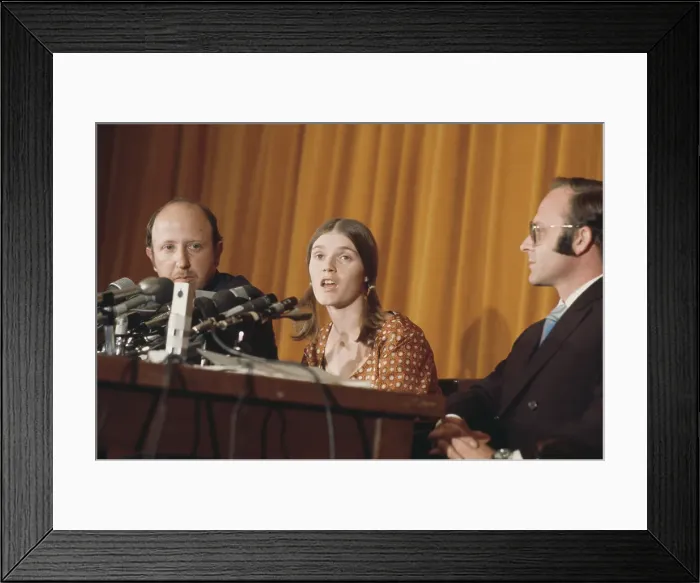 Framed Print : Linda Kasabian Press Conference Framed Print : Linda Kasabian Press Conference