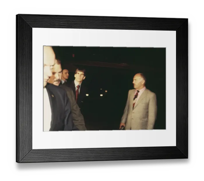 Framed Print : Tex Watson arrives at LAX Framed Print : Tex Watson arrives at LAX