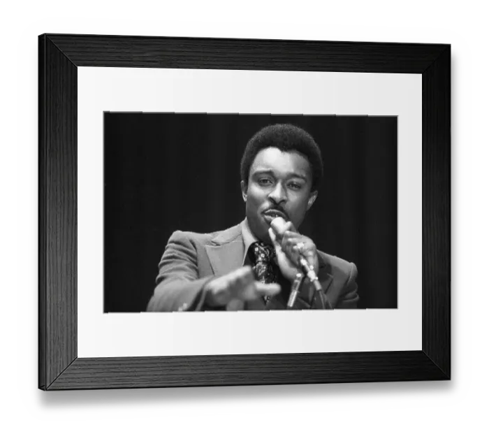 Framed Print : Jessy Dixon Performing Framed Print : Jessy Dixon Performing