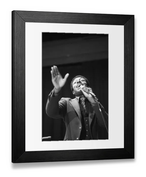 Framed Print : Jessy Dixon Performing Framed Print : Jessy Dixon Performing