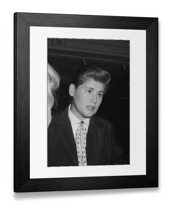 Framed Print : Wayne Newton At The Cocoanut Grove, 1970 Framed Print : Wayne Newton At The Cocoanut Grove, 1970