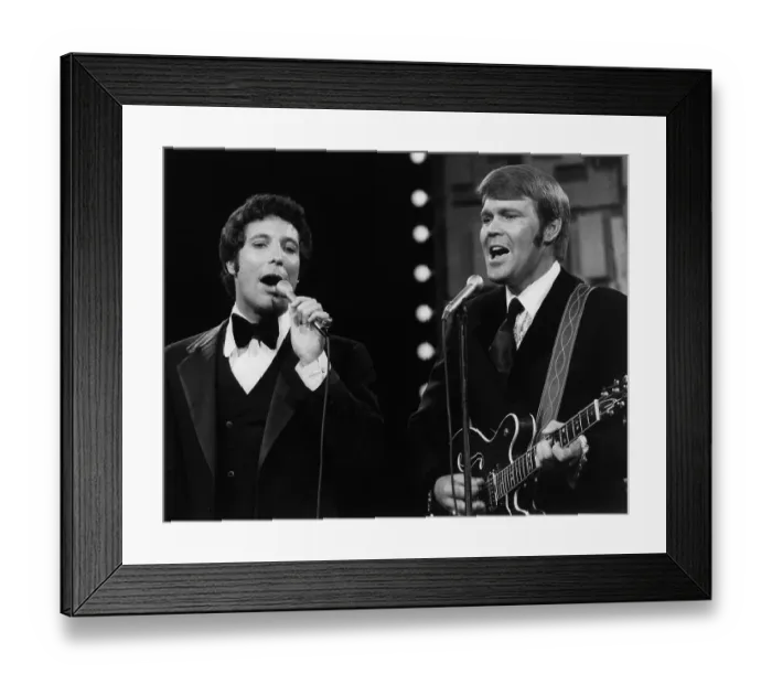 Framed Print : Tom Jones. LOS ANGELES - OCTOBER 8: Welsh singer Tom Jones Framed Print : Tom Jones. LOS ANGELES - OCTOBER 8: Welsh singer Tom Jones