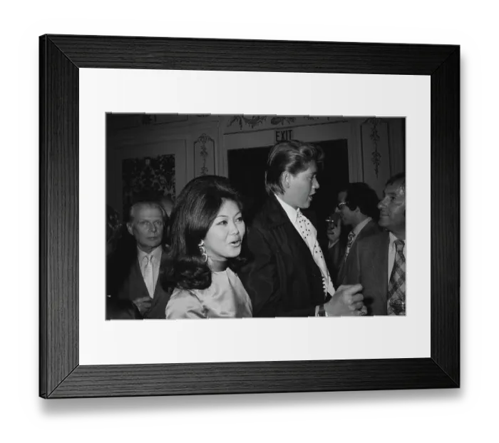 Framed Print : Wayne Newton At The Cocoanut Grove, 1970 Framed Print : Wayne Newton At The Cocoanut Grove, 1970