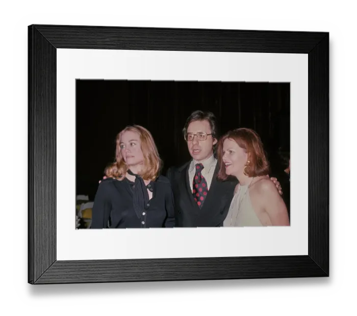 Framed Print : Cybill Shepherd, Peter Bogdanovich & Eileen Brennan Framed Print : Cybill Shepherd, Peter Bogdanovich & Eileen Brennan