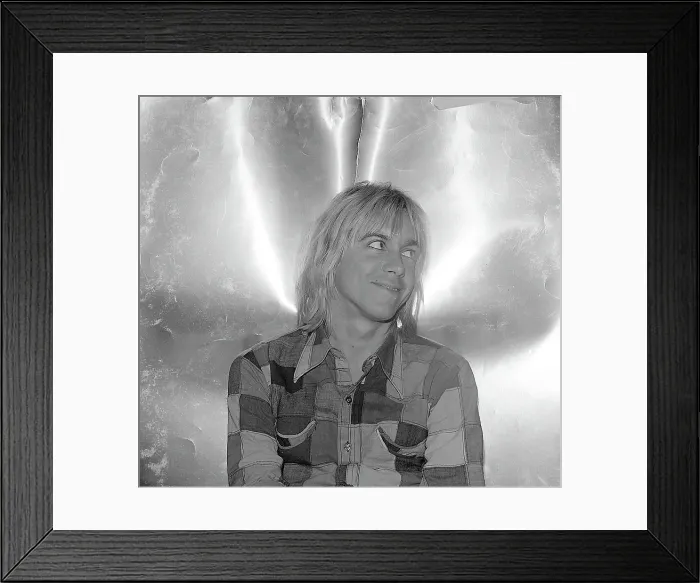 Framed Print : Iggy Pop Portrait Framed Print : Iggy Pop Portrait