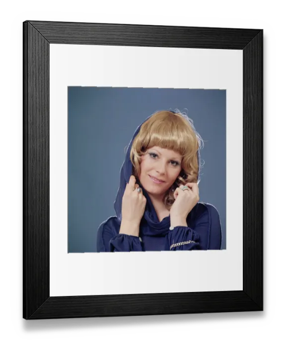 Framed Print : Womenswear Fashion Shoot Framed Print : Womenswear Fashion Shoot