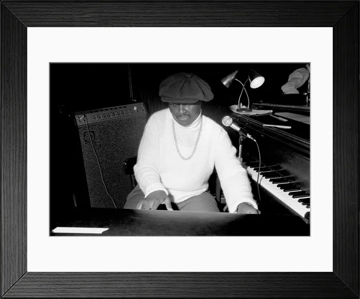 Framed Print : Photo of Donny Hathaway Framed Print : Photo of Donny Hathaway