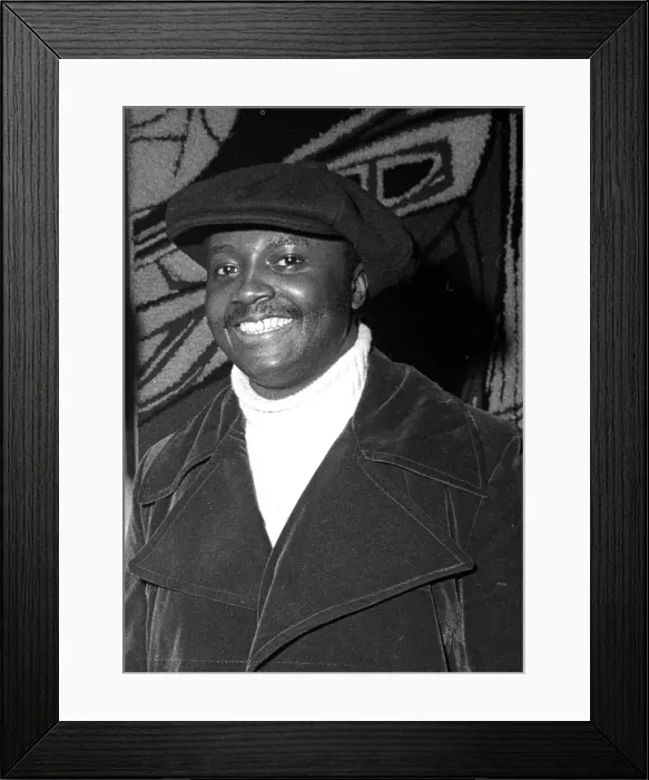 Framed Print : Photo of Donny Hathaway Framed Print : Photo of Donny Hathaway