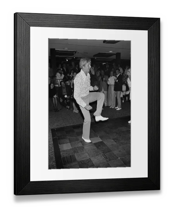 Framed Print : La Costa Annual Celebrity Tennis Tournament Party, 1971 Framed Print : La Costa Annual Celebrity Tennis Tournament Party, 1971