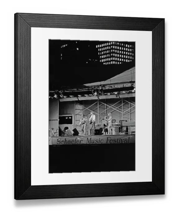 Framed Print : Kris Kristofferson Plays The Schaefer Music Festival Framed Print : Kris Kristofferson Plays The Schaefer Music Festival