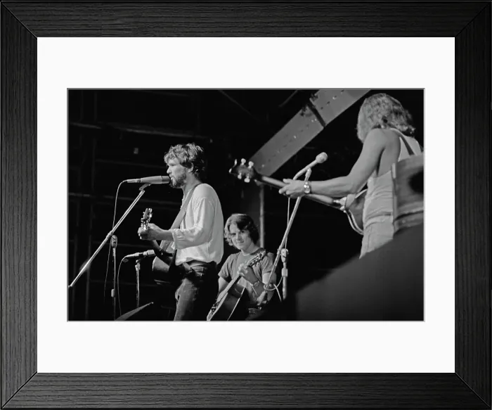 Framed Print : Kris Kristofferson Plays The Schaefer Music Festival Framed Print : Kris Kristofferson Plays The Schaefer Music Festival
