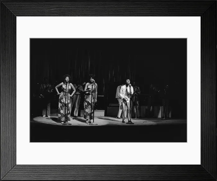 Framed Print : The Philosopher Of Soul Plays The Apollo Framed Print : The Philosopher Of Soul Plays The Apollo