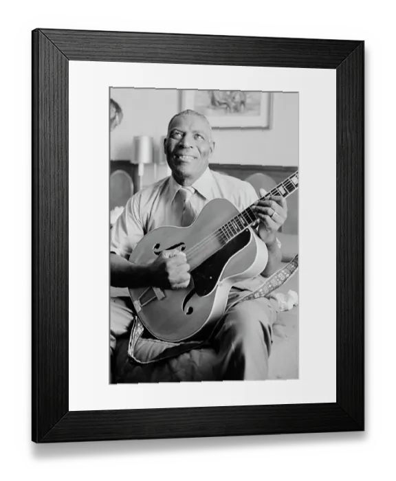 Framed Print : Howlin Wolf Framed Print : Howlin Wolf