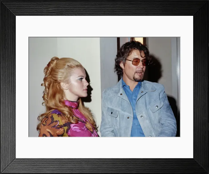 Framed Print : Ann-Margret & Roger Smith, Las Vegas, 1971