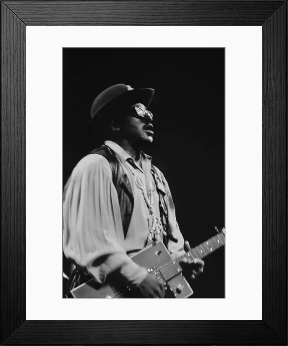 Framed Print : Bo Diddley Framed Print : Bo Diddley