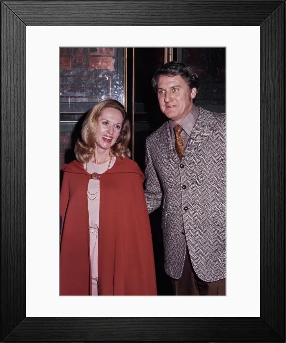 Framed Print : Tippi Hedren & Noel Marshall Framed Print : Tippi Hedren & Noel Marshall