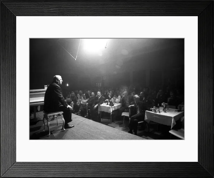 Framed Print : Gert Fröbe In Perfornce Framed Print : Gert Fröbe In Perfornce
