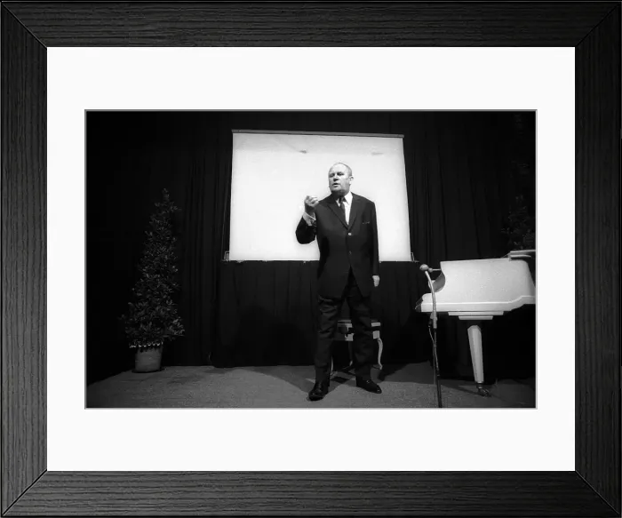Framed Print : Gert Fröbe In Perfornce Framed Print : Gert Fröbe In Perfornce